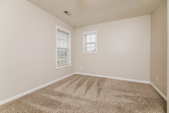 Building Photo - 2405 King Malcolm Ln