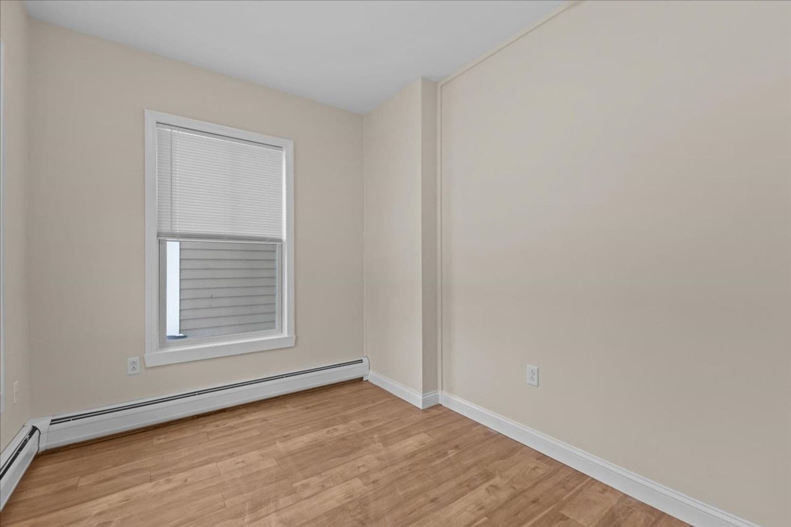 Building Photo - 375 St Paul St