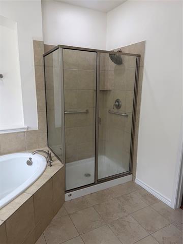 Building Photo - 12404 Coral Dr