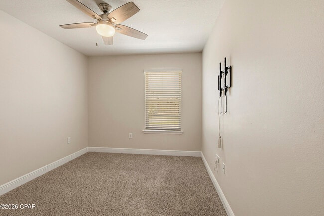 Building Photo - 7450 Shadow Lake Dr