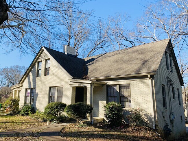 Primary Photo - 287 Morton Ave