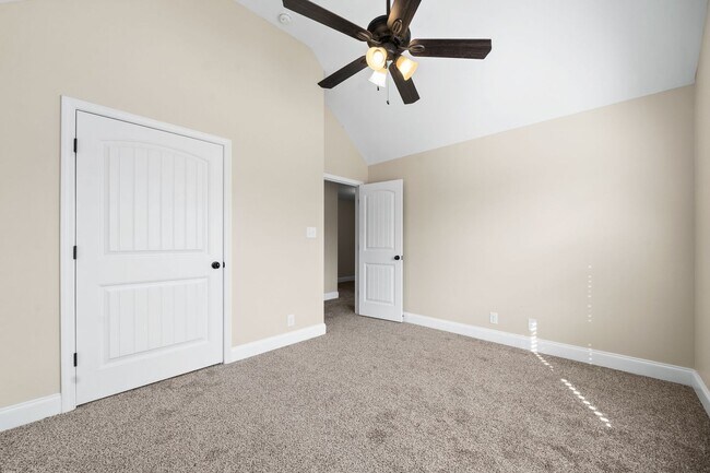 Building Photo - 2976 McManus Cir