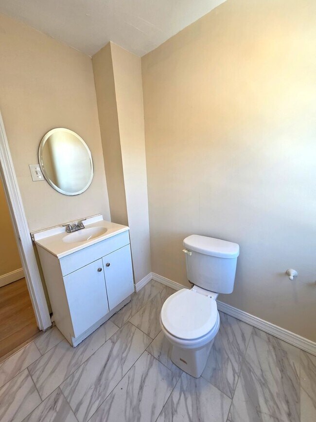 Building Photo - 184-186 Allston Street