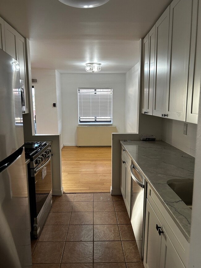 Building Photo - 80 Richmond Hill Rd