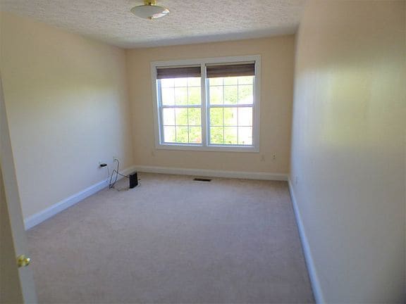 Building Photo - 1 US-1