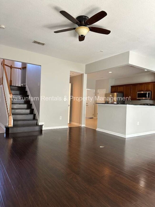 Building Photo - 4240 Metron Dr