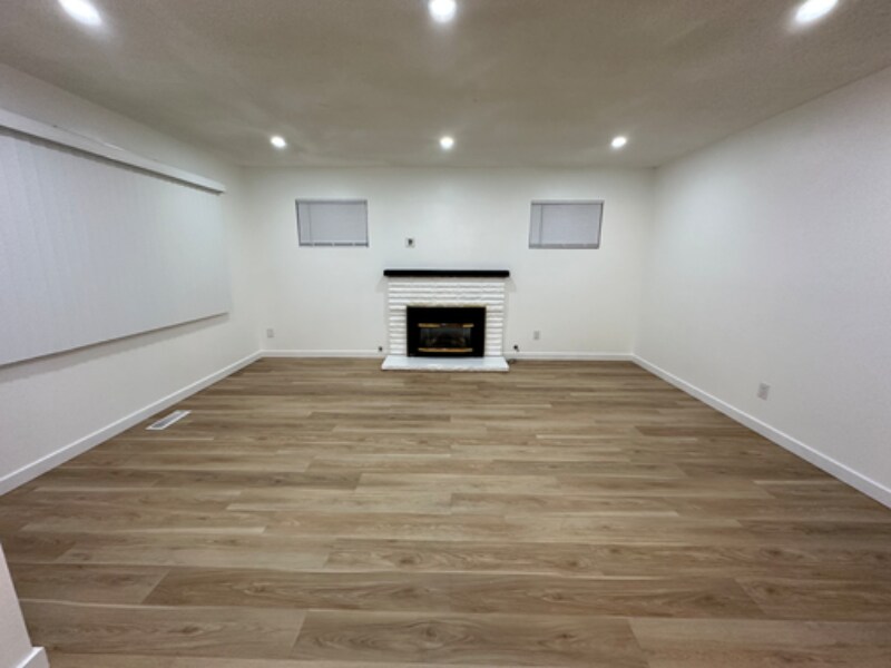 Building Photo - 11530 SW Lomita Ave