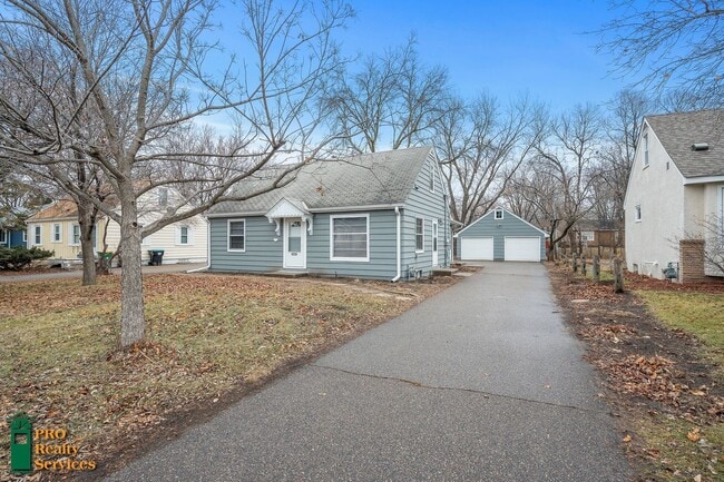 Building Photo - 4 Bedroom Home in Crystal