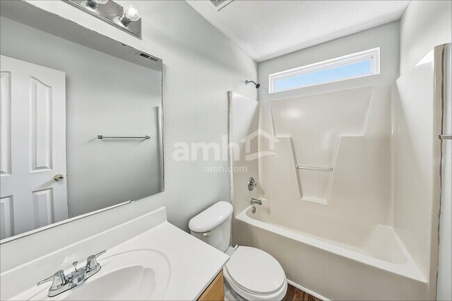 Building Photo - 14842 Jerpoint Abby Dr