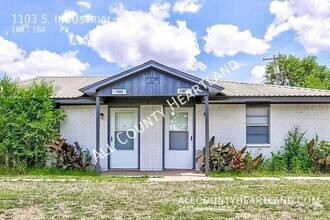 Building Photo - MOVE IN SPECIAL! 2 bed/1 bath in El Reno!