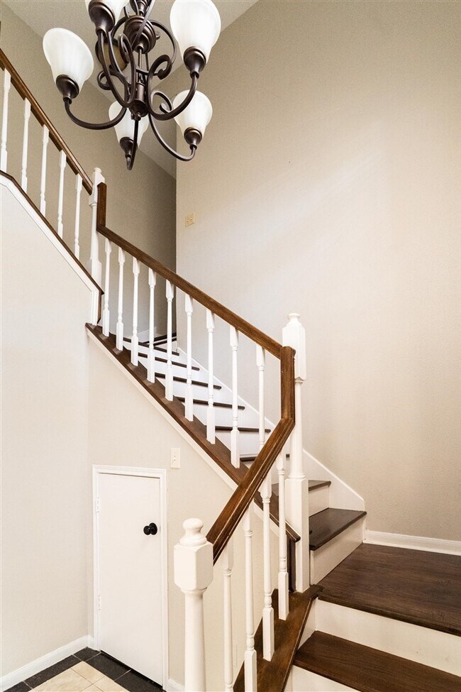 Building Photo - 16434 Concord Falls Ln