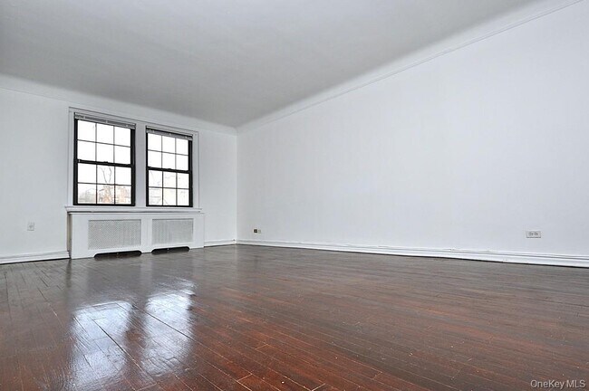 Building Photo - 180 Garth Rd