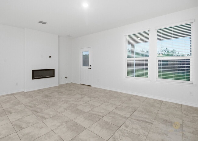 Building Photo - Spacious 4-Bedroom Home for Lease in Champions Manor – Medina Valley ISD!