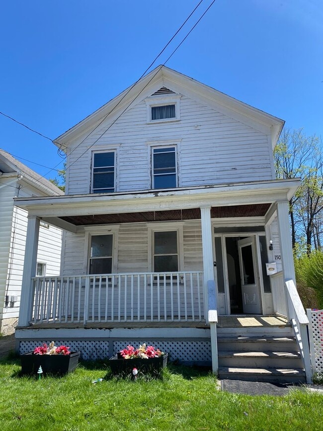 Building Photo - 3 BR, 1 BA House