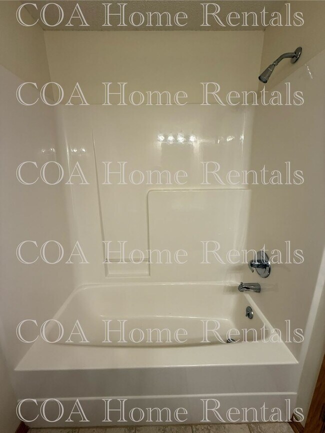 Building Photo - Meadow Park