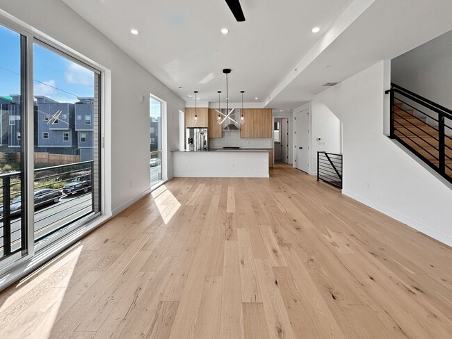 Building Photo - $0 DEPOSIT OPTION. BRAND NEW 4 BED 3 BATH HOME WITH ROOFTOP DECK IN BERKELEY