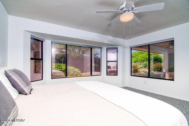 Building Photo - 14582 N Alamo Canyon Dr