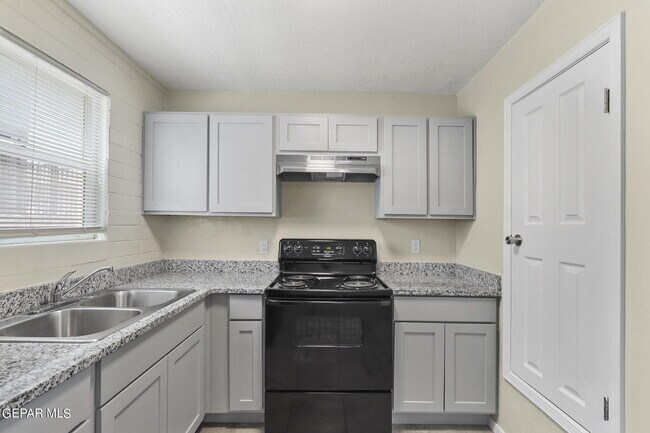 Building Photo - 3702 Keltner Ave