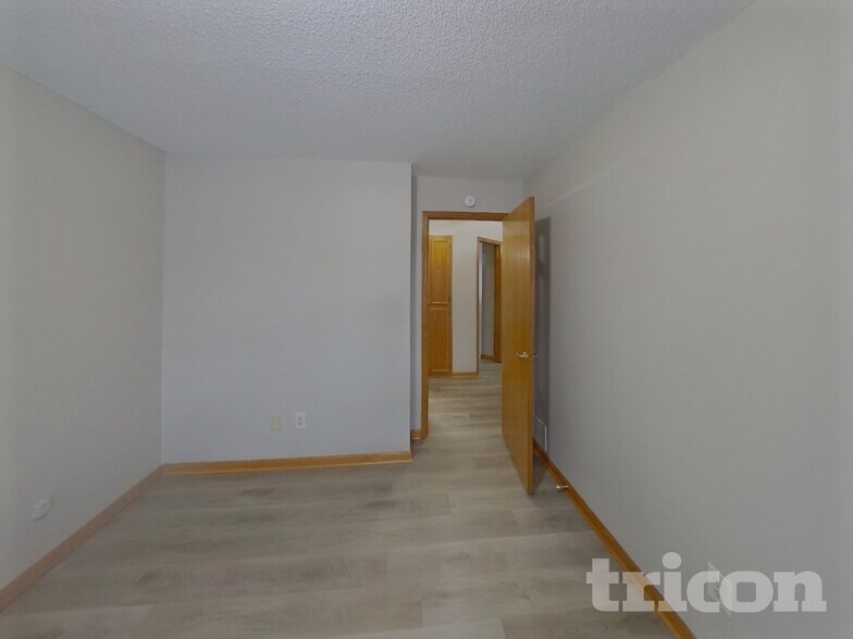 Building Photo - 1503 Palomino Trail