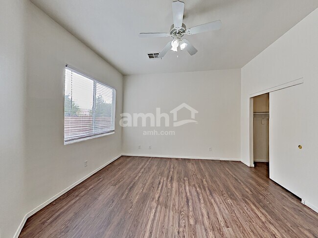 Building Photo - 2849 Serenidad Dr