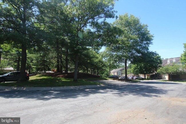 Building Photo - 9401 Lost Trail Way