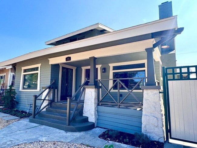 Building Photo - 2180 W 31st St