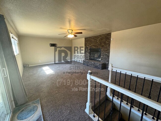 Building Photo - 3011 Aster St