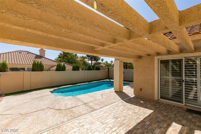 Building Photo - 1841 Indian Bend Dr