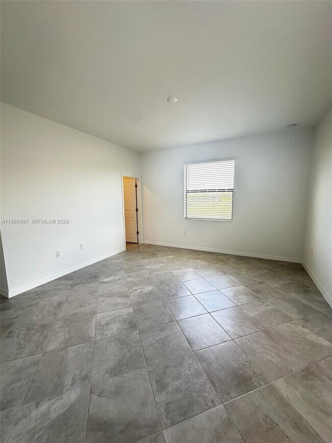 Building Photo - 15004 Palamos Cir