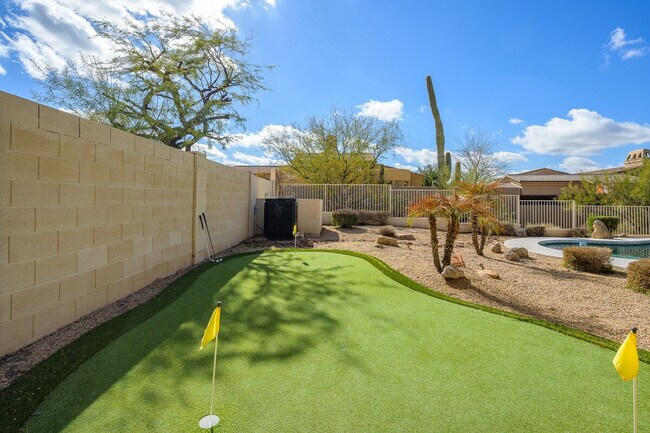 Building Photo - 9375 E Sutherland Way