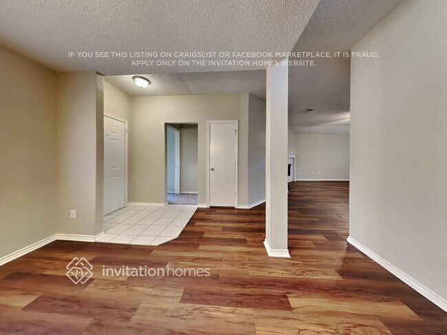 Building Photo - 1042 Ridgecrest Dr