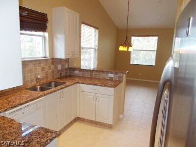 Building Photo - 1445 Mariposa Cir