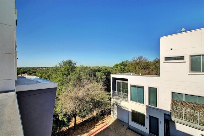 Building Photo - 4801 S Congress Ave