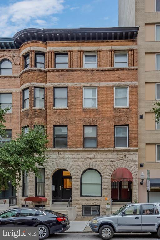 Building Photo - 1113 N Calvert St