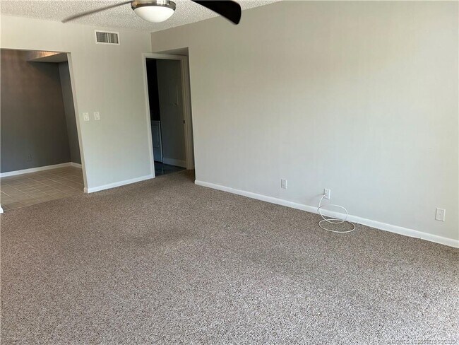Building Photo - 2114 SW Silver Pine Way