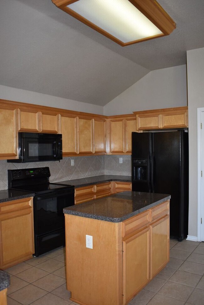 Building Photo - 3BD/2BA Home in Harker Heights with desira...