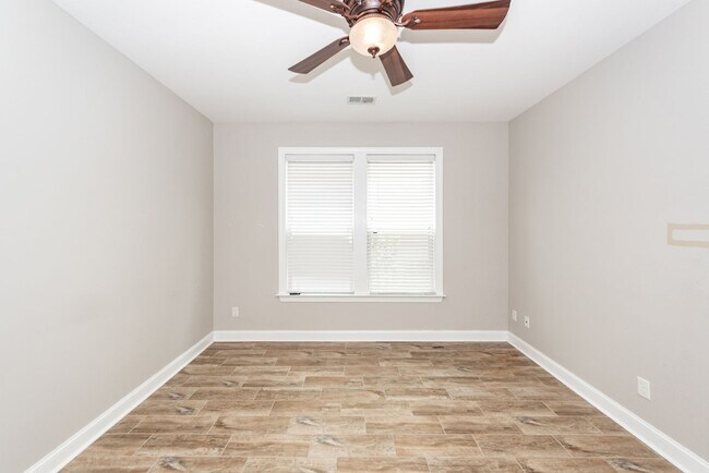 Building Photo - 2 Bedroom, 2 Bathroom Home in Cresswind 55+ - Summerville