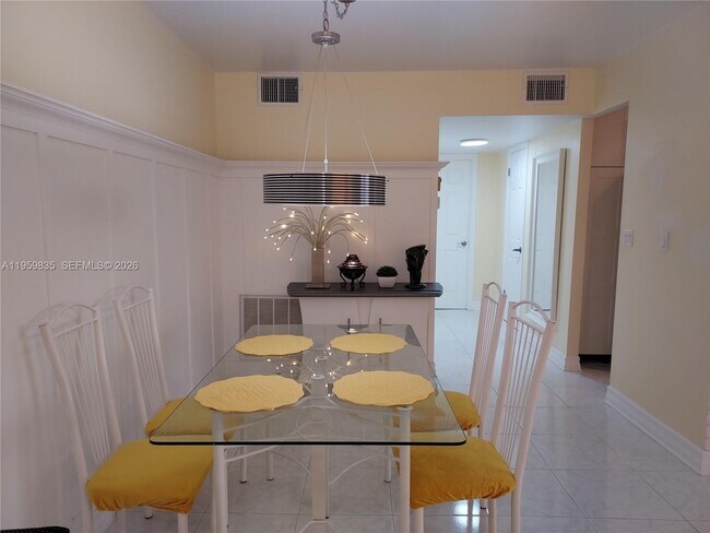 Building Photo - 137 Golden Isles Dr