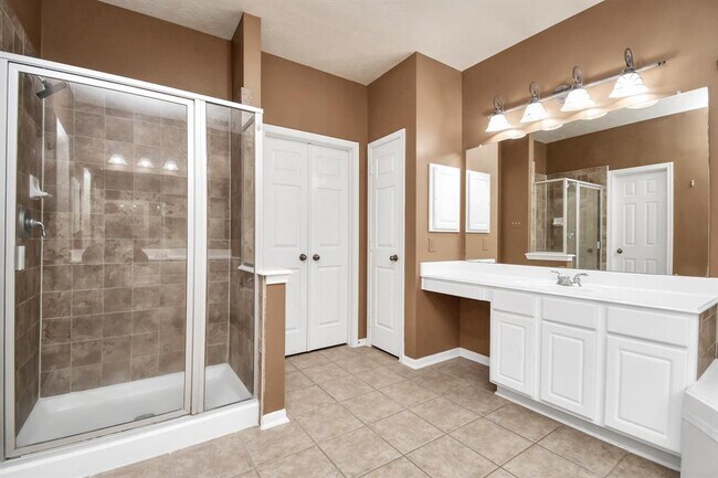 Building Photo - 2523 Sunstone Ln