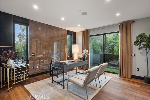 Building Photo - 5535 Shirley Ave