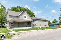 Building Photo - 501 N Broadway St