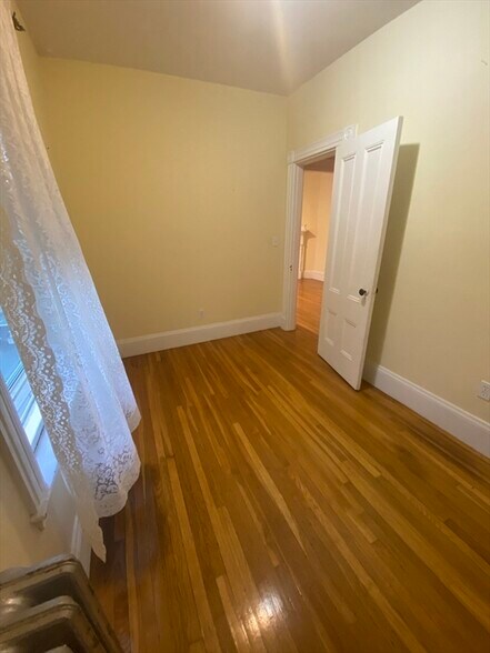 Building Photo - 222 Ashmont St