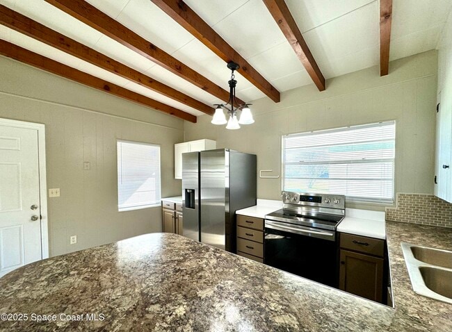 Building Photo - 1004 Green Rd