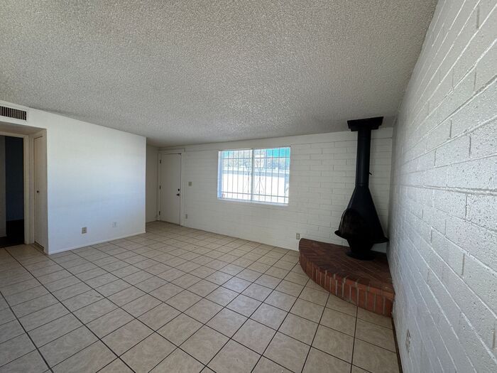Building Photo - 7467 E Desert Spring Dr
