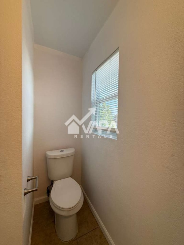 Building Photo - 10147 Sundrop Pass