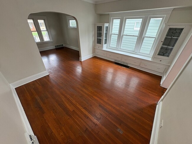 Building Photo - 3441 W 95th St