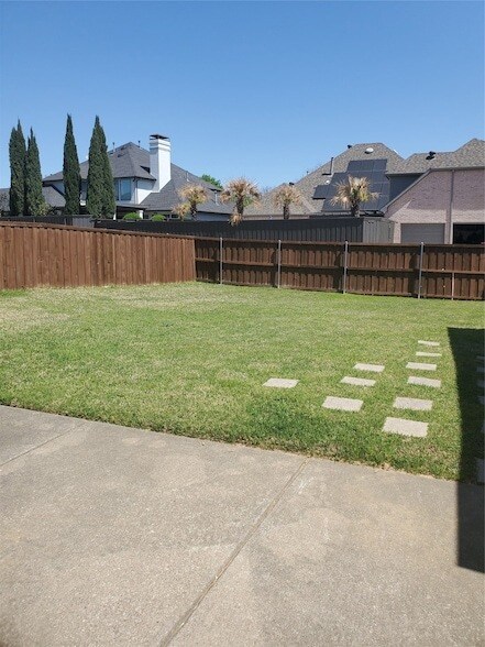 Building Photo - 7420 Hillshire Ln