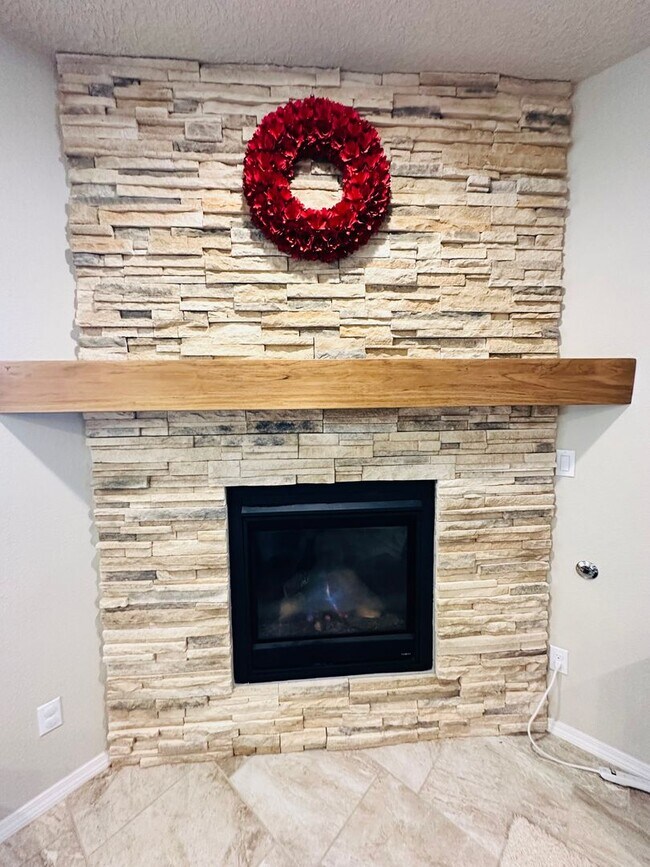 Building Photo - STUNNING Back yard!  Level II EV Charger!