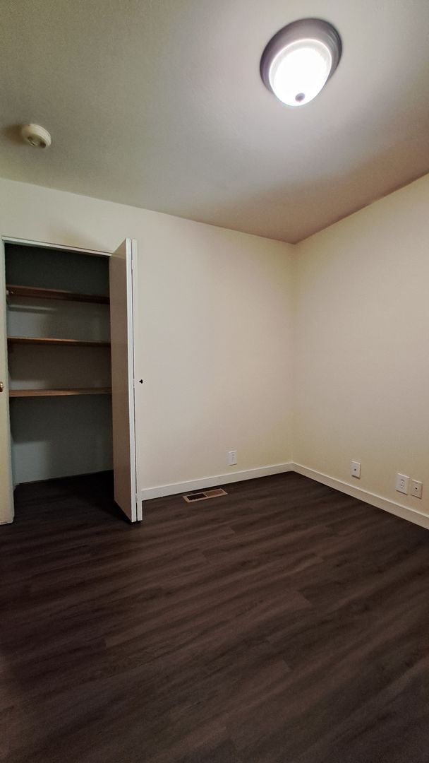 Building Photo - 3 Bedroom 2 Bath Home in Seabeck