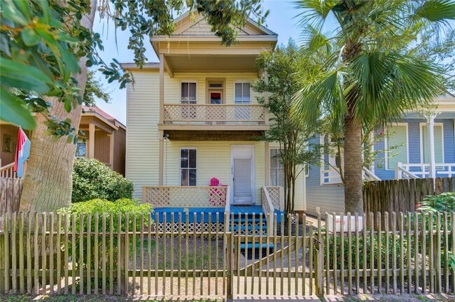 Primary Photo - 1619 Ursuline St